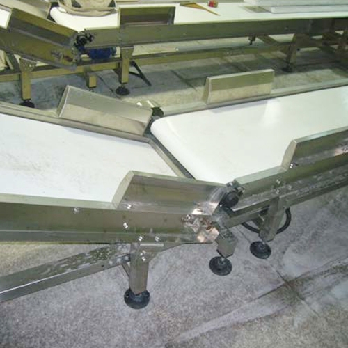 皮帶機(jī)上起皮帶支撐作用的叫什么？